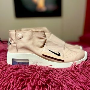 NIKE Air "FEAR OF GOD" Moccasin SZ 4 MENS AT8086-200 Particle Beige